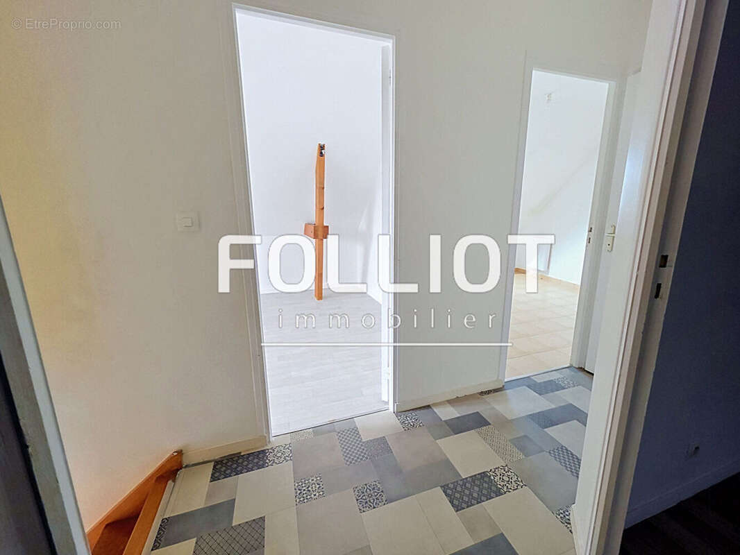 Maison 5 pièces à vendre à Bréhal - 50290 - Centre - photo 15