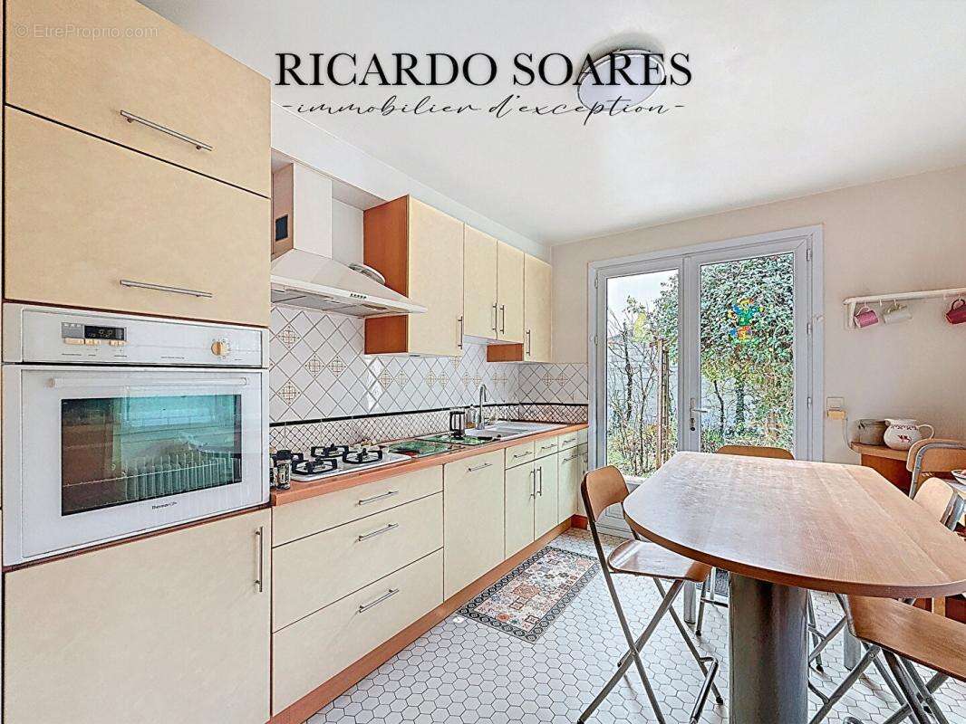 Maison à PONT-SAINTE-MAXENCE