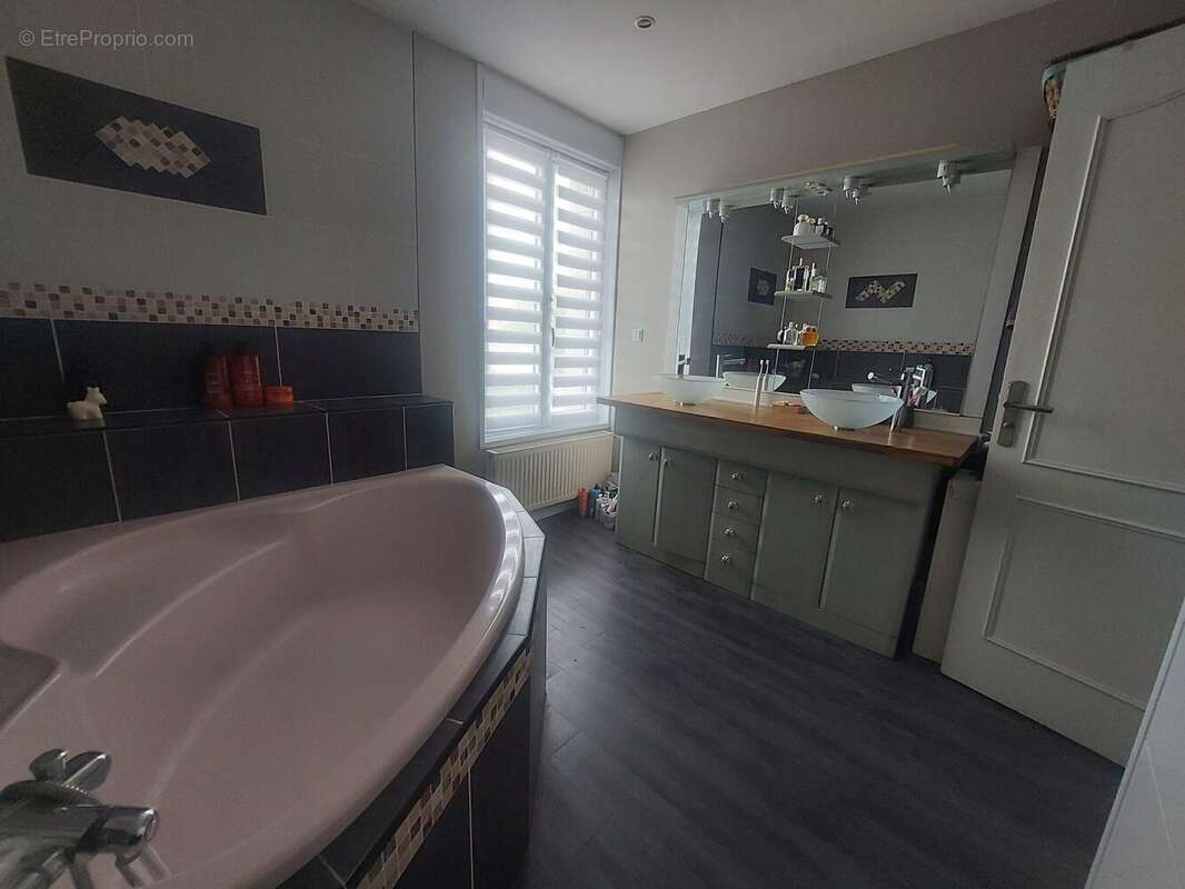 Maison 197 m² à Arras  - photo 5