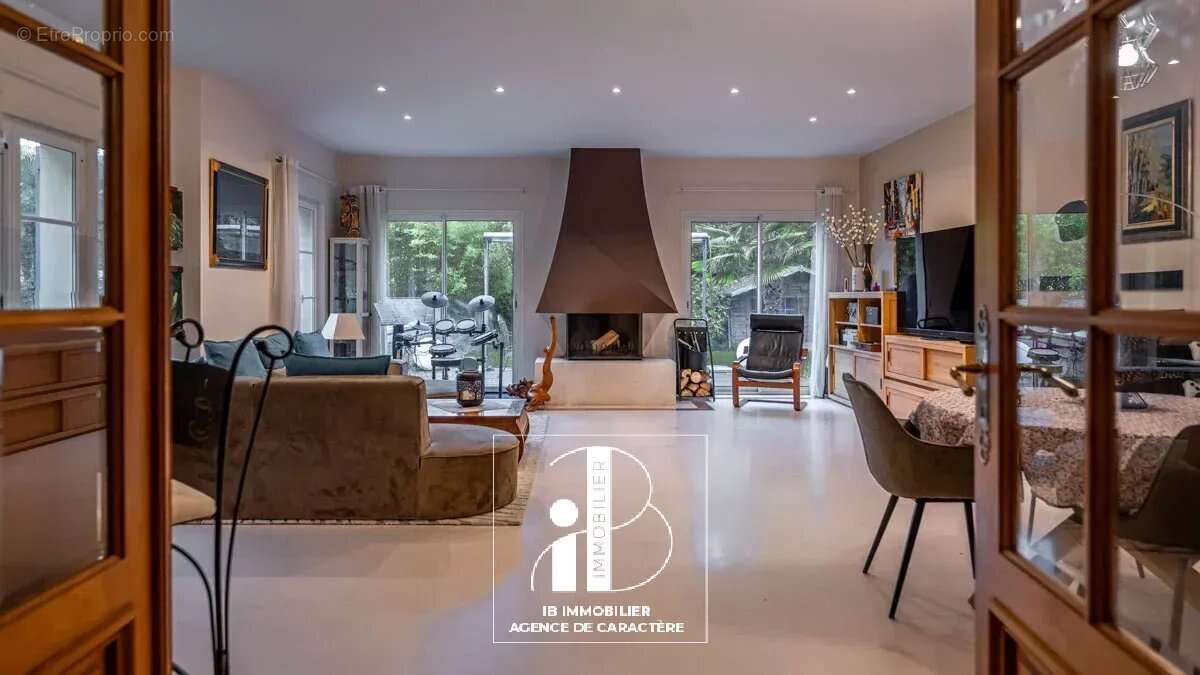 Maison à HERICY