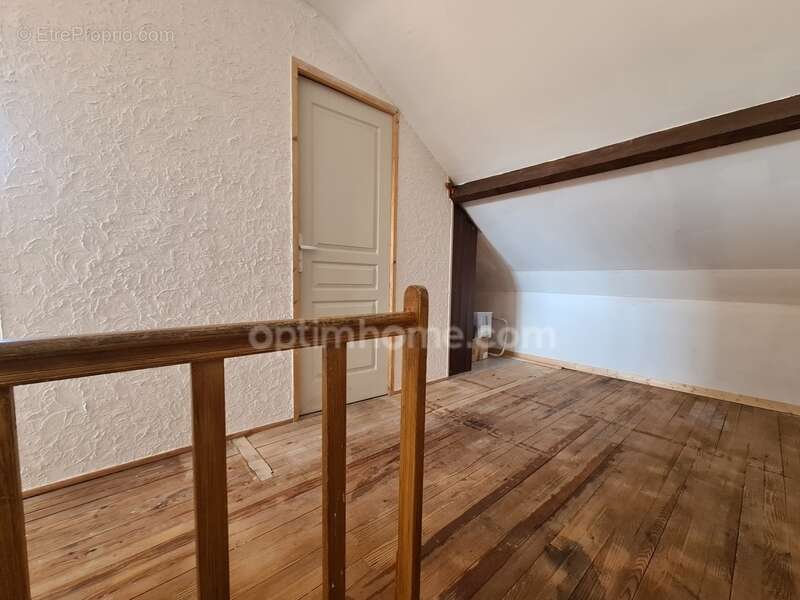 Maison à COSNE-COURS-SUR-LOIRE