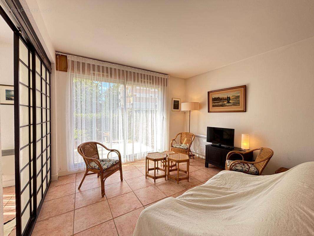 Appartement à VAUX-SUR-MER