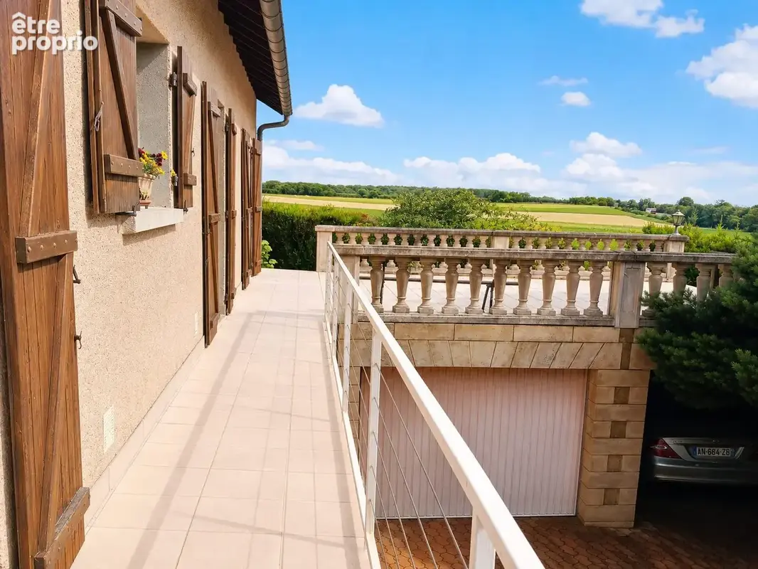 Maison 200 m² à Vivonne  - photo 4