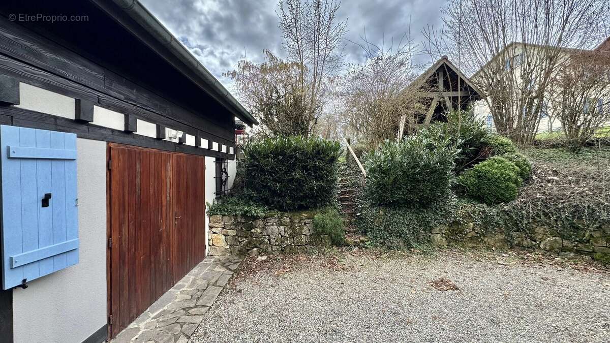 Maison à BURNHAUPT-LE-BAS