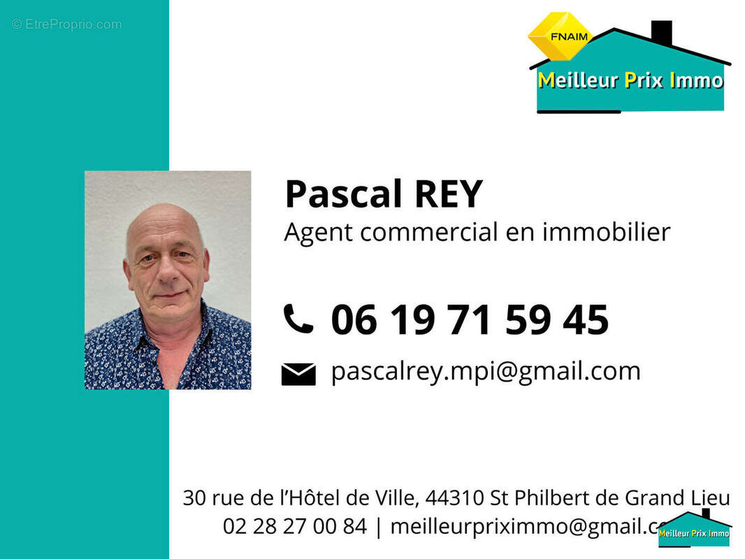 Terrain à SAINT-PHILBERT-DE-GRAND-LIEU