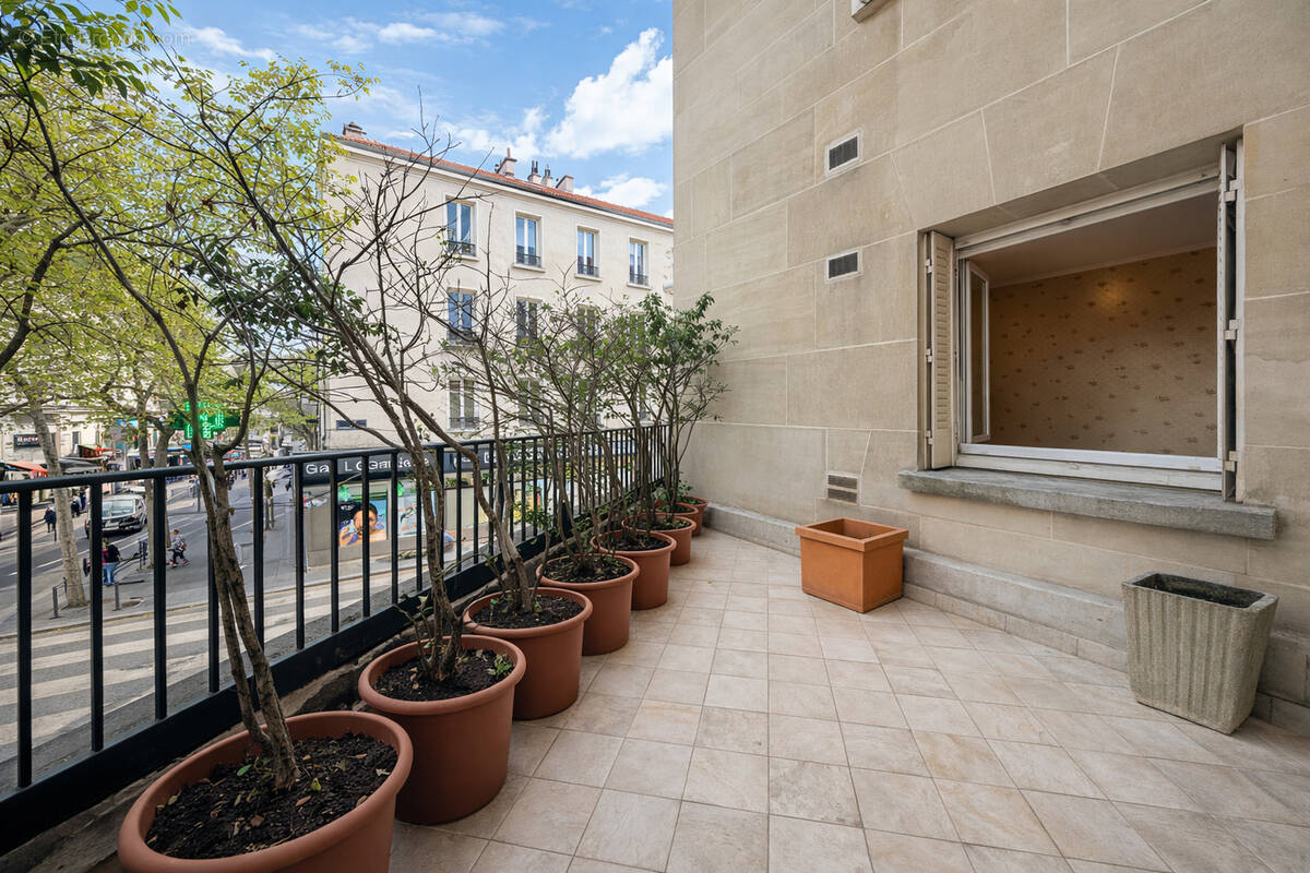 Appartement à PARIS-15E