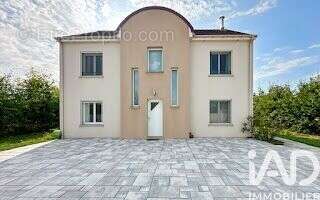 Photo 2 - Maison à SAVIGNY-SUR-CLAIRIS