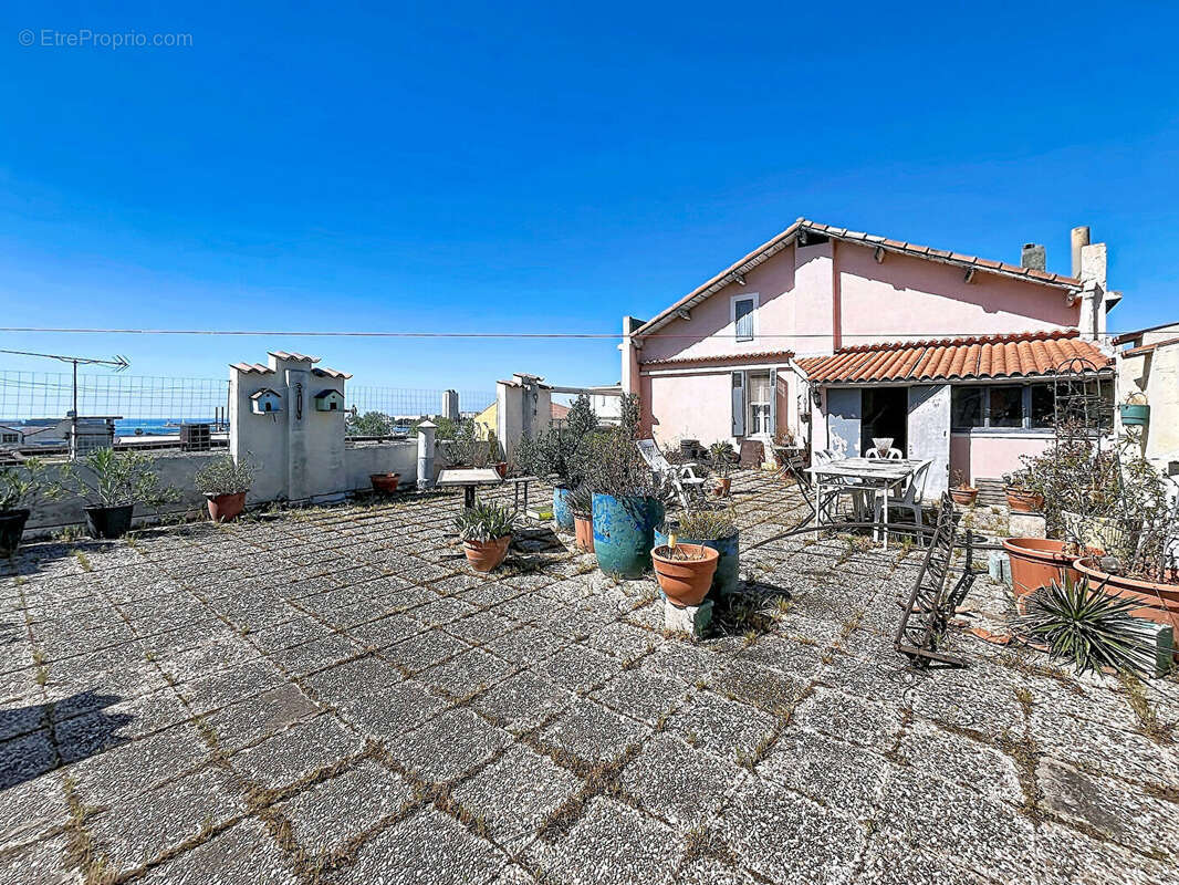 Appartement à PORT-DE-BOUC