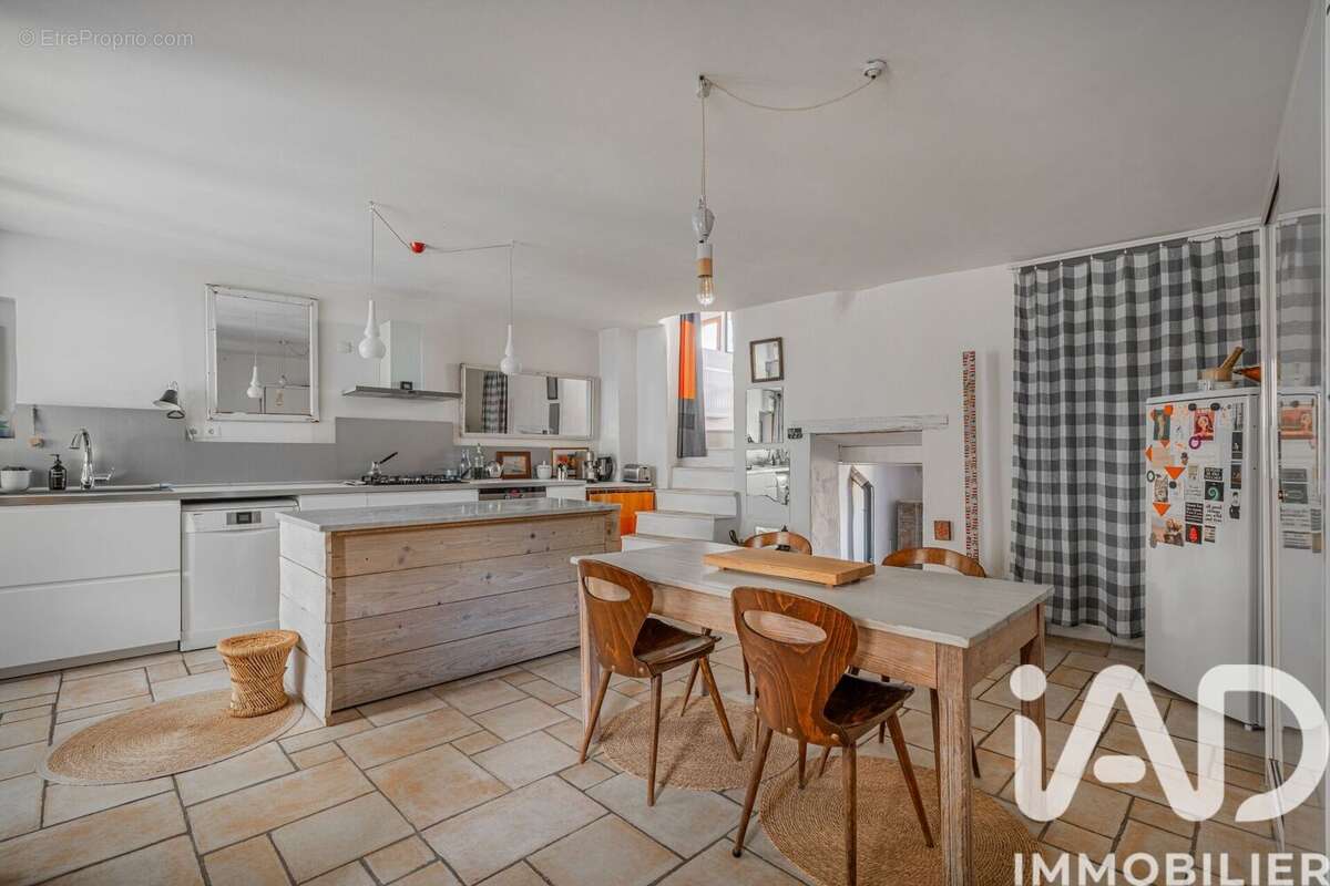 Maison 90 m² à Francillon-Sur-Roubion  - photo 4