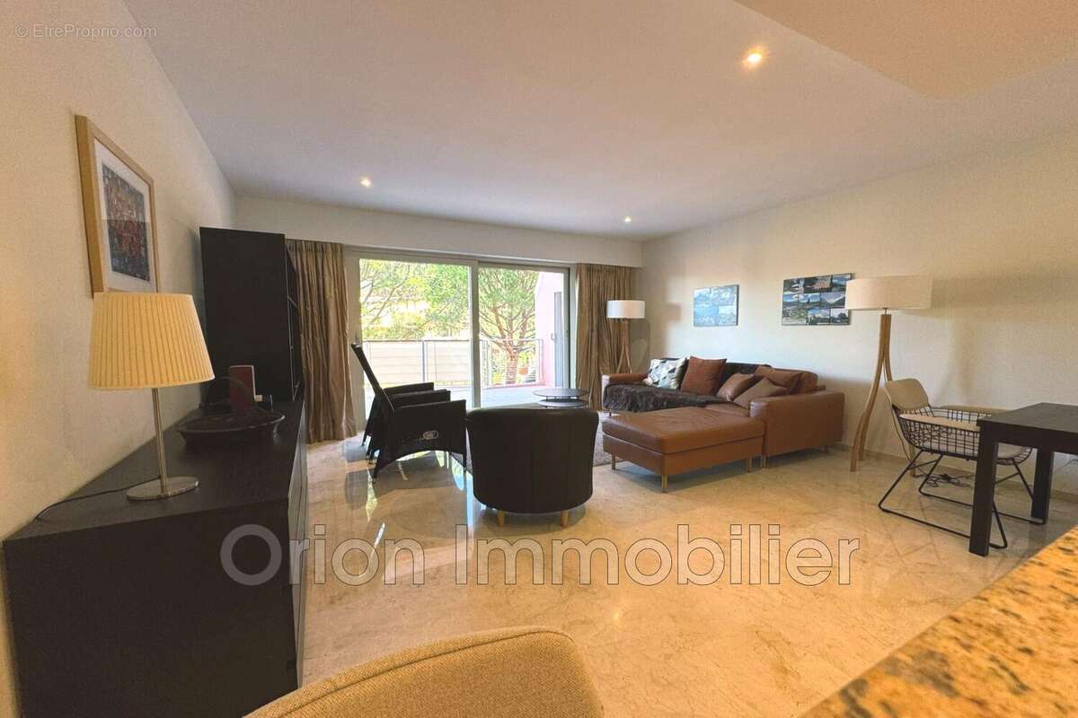 Appartement à THEOULE-SUR-MER