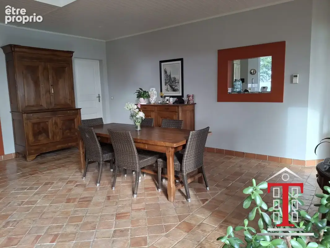Maison 8 pièces 240 m² à vendre à Trelaze (49800) - photo 4