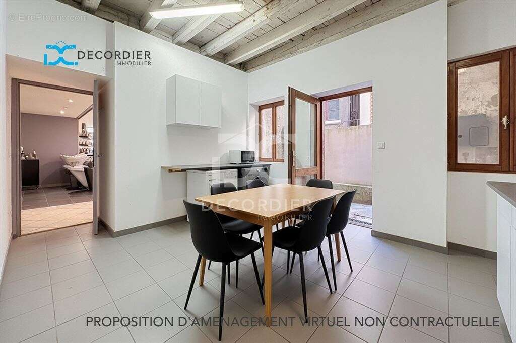 Evian centre - local commercial 65.57m² - photo 6