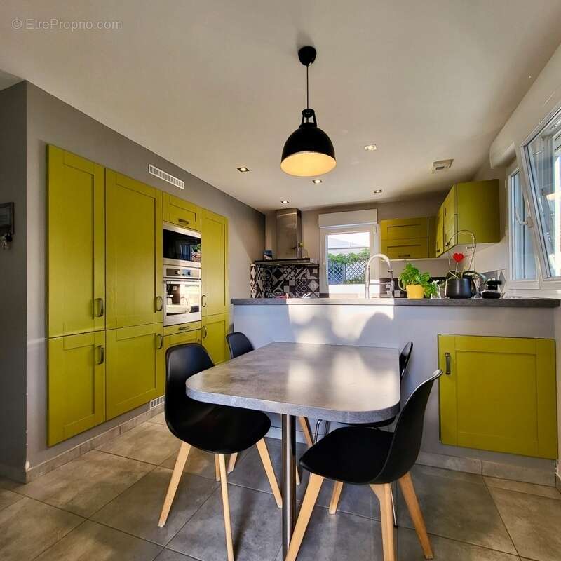 Maison à NEUVECELLE