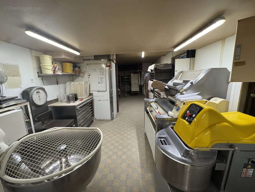 345 m² à Le Cheix  - photo 4