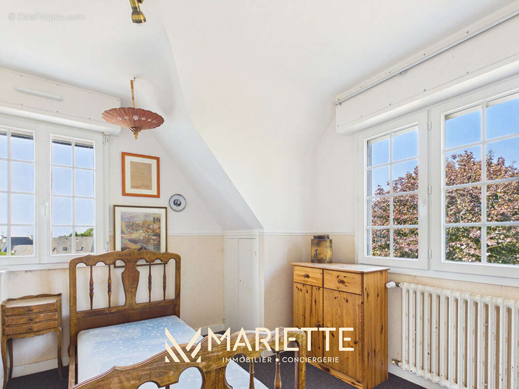 "ARLETTE", Concarneau Beuzec Maison avec travaux sur joli terrain arboré - photo 9
