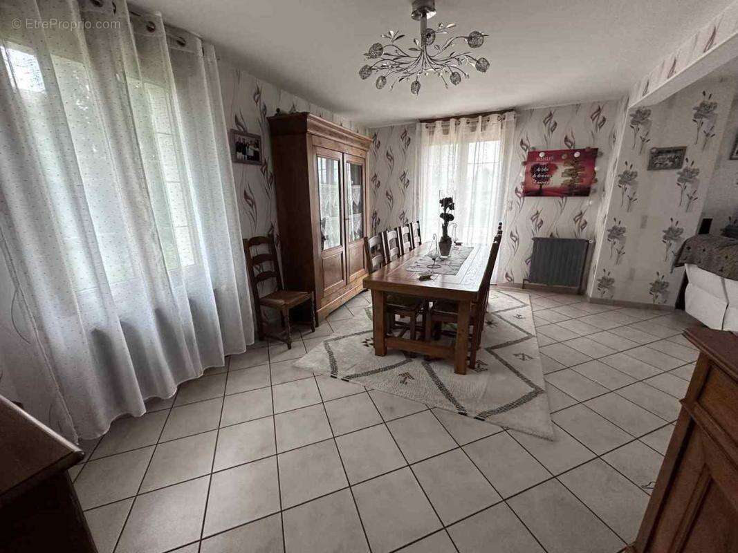 Maison à LE GUE-DE-LA-CHAINE