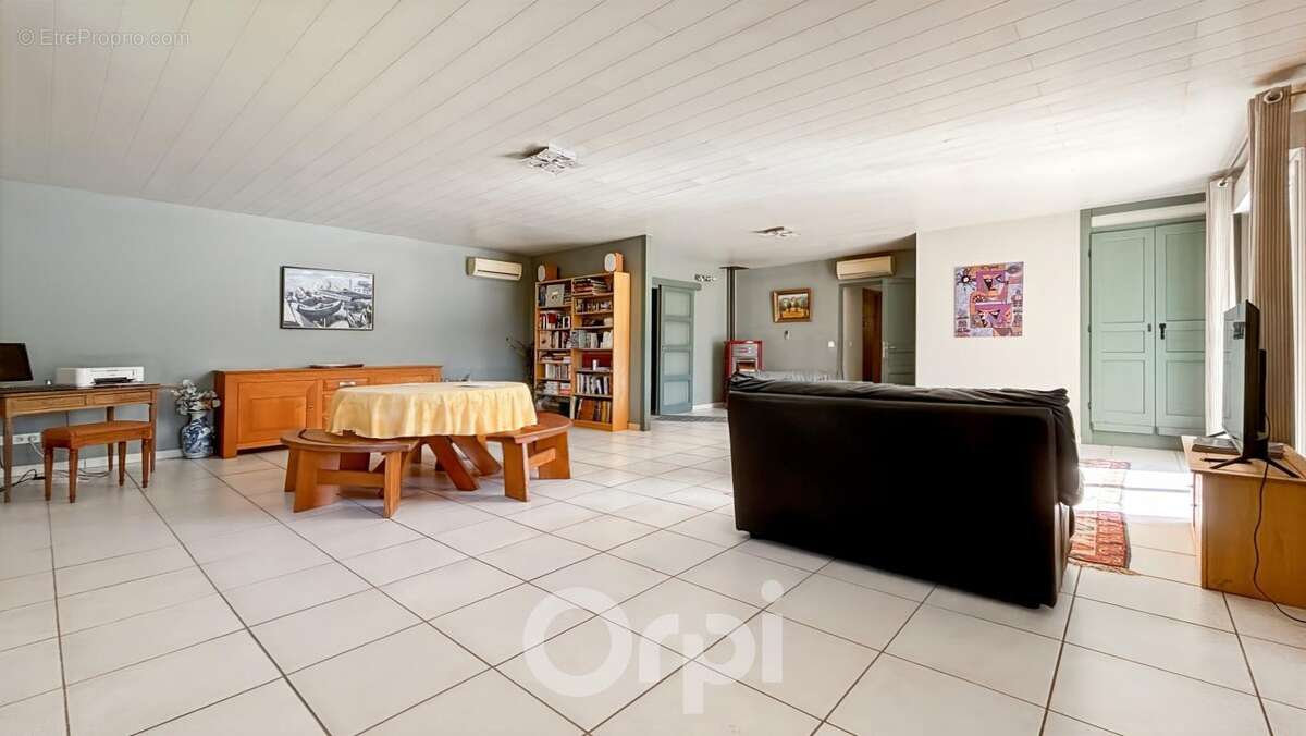 Maison à CHATELUS-LE-MARCHEIX