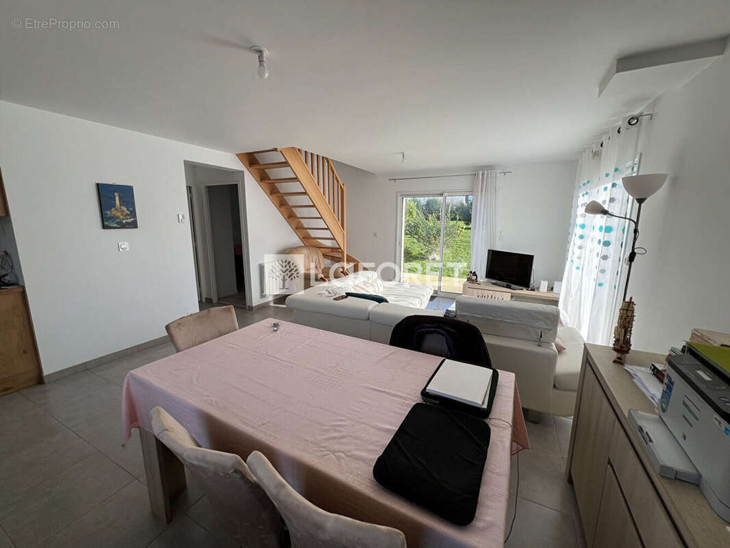 Maison à PLEUBIAN