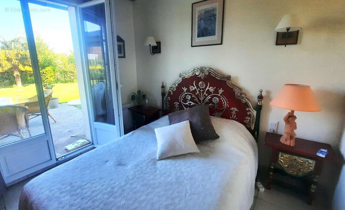 Maison à SAINT-ELOI-DE-FOURQUES