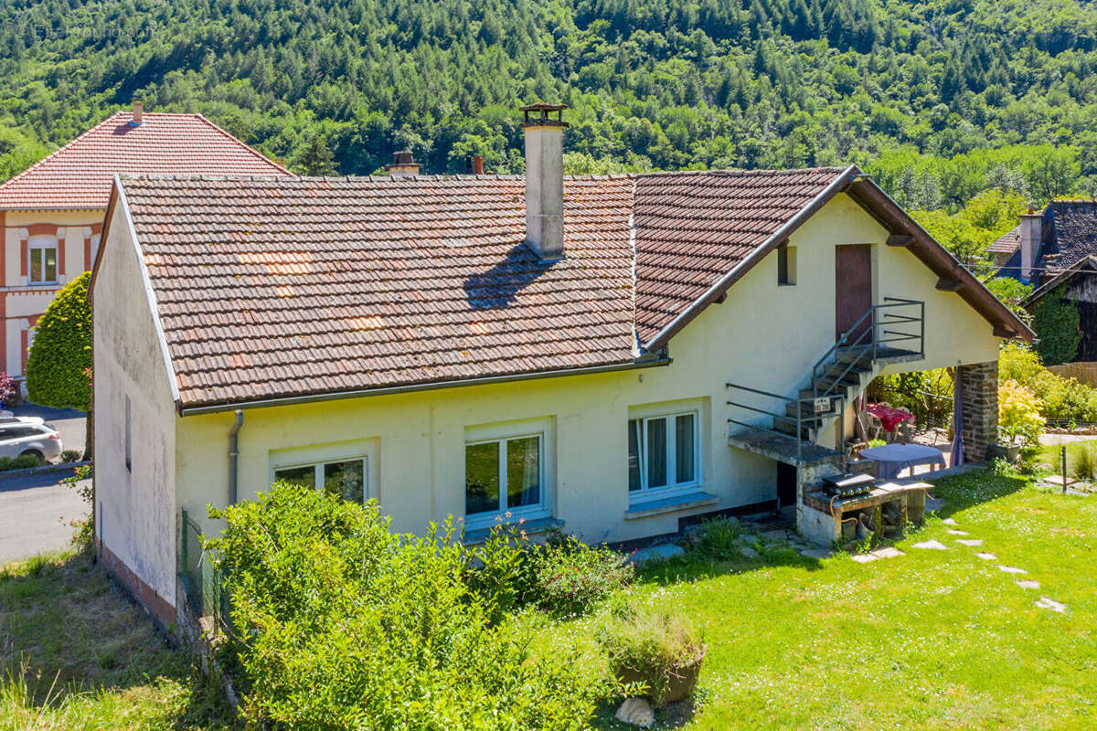 Maison de 160 m² avec studio locatif, 4 hectares de terrain - Saint Parthem - photo 14