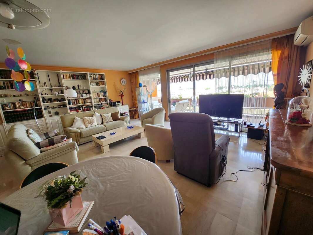 Appartement à CAGNES-SUR-MER