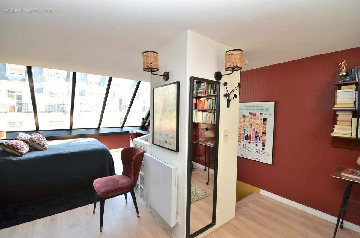 Appartement à PARIS-16E