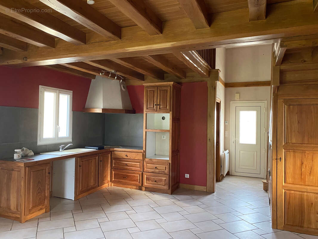 Maison à AUBETERRE-SUR-DRONNE