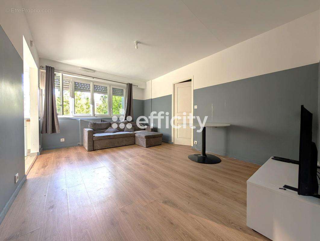 Appartement à EPINAY-SUR-SEINE