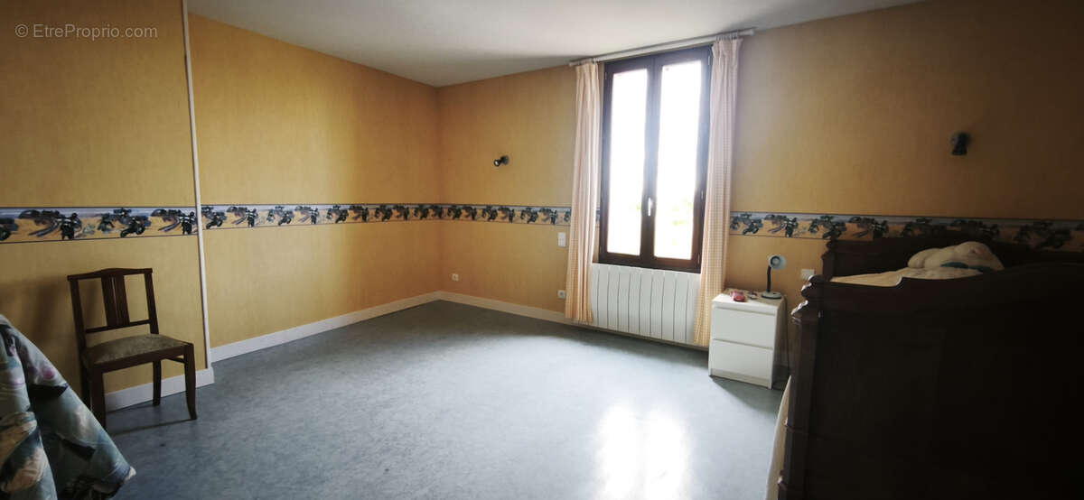 Maison de campagne avec dépendances et terrain de 1 240 m2   Target (03140) - photo 8