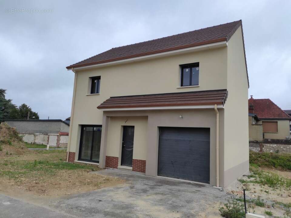 Terrain 705 m² à Chaumont-En-Vexin  - photo 5