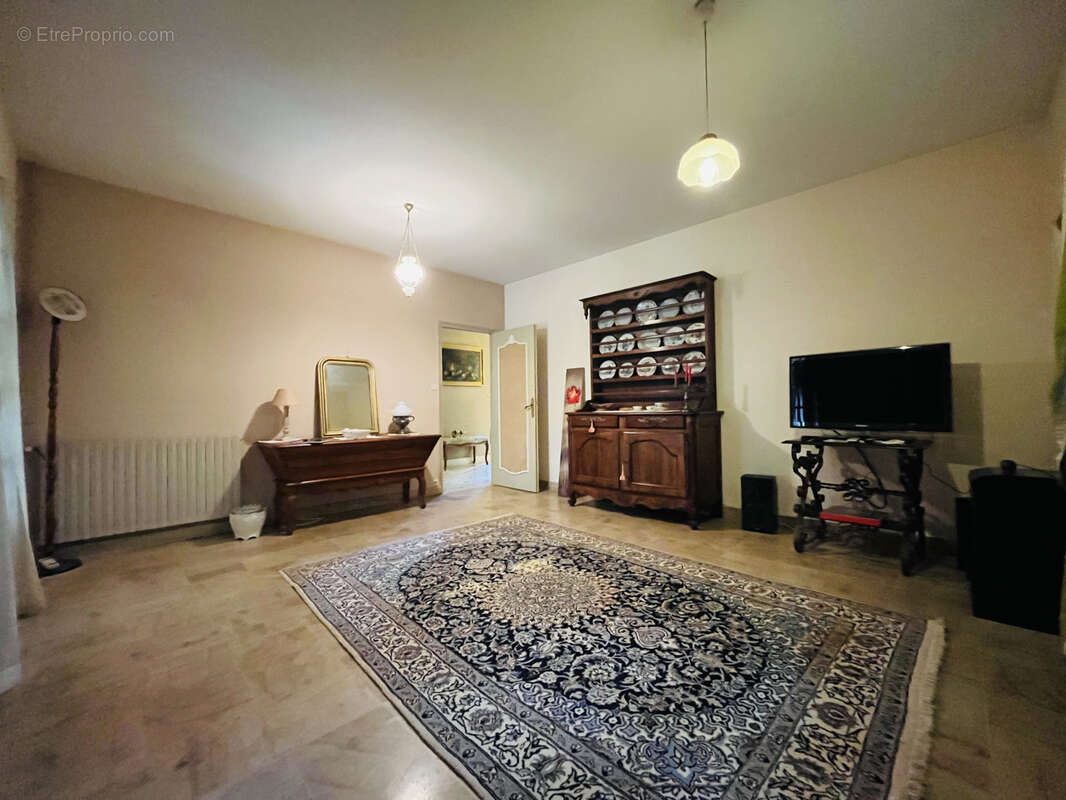 Maison à SAUZE-VAUSSAIS