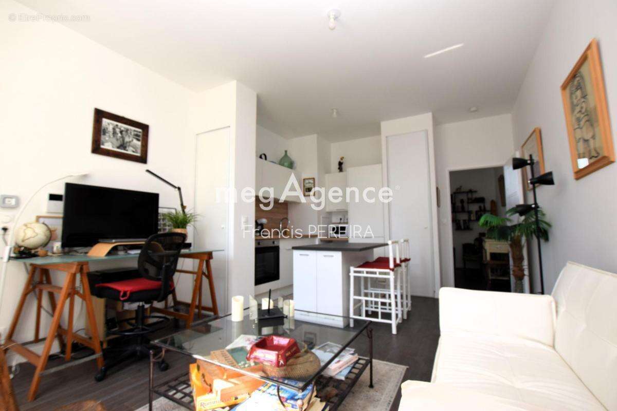 Appartement à VERNEUIL-SUR-SEINE