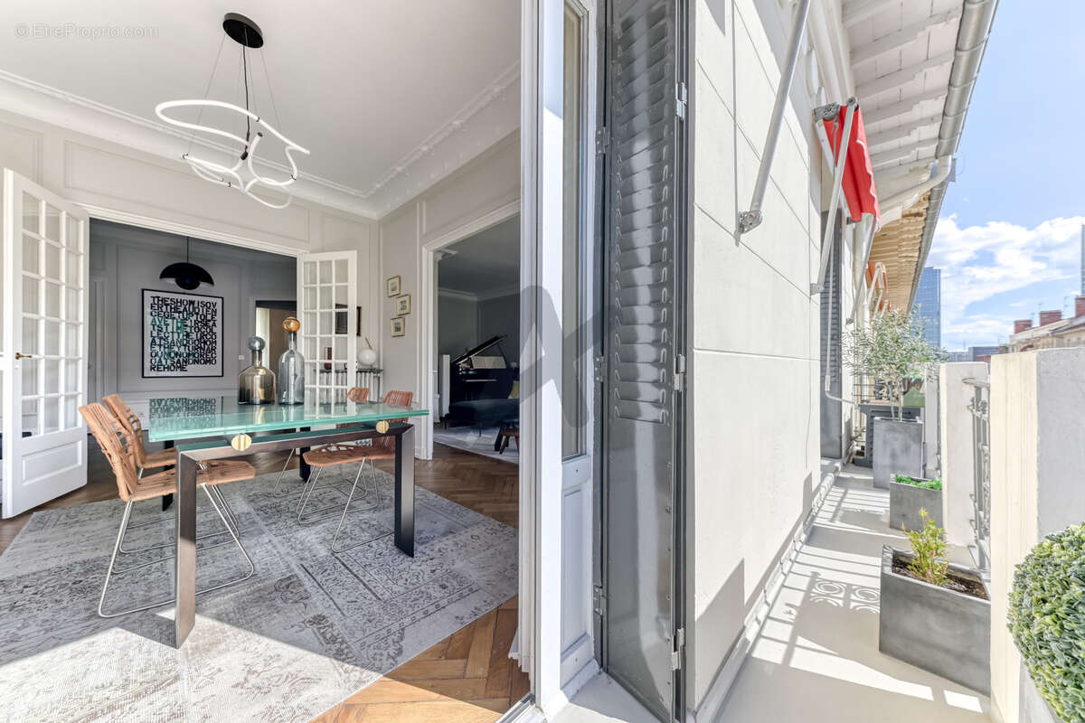 Appartement à LYON-6E