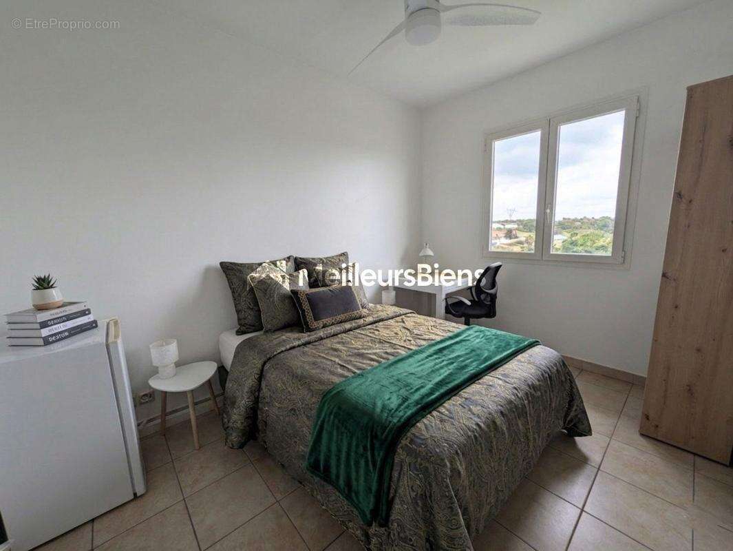 Appartement à BAIE-MAHAULT