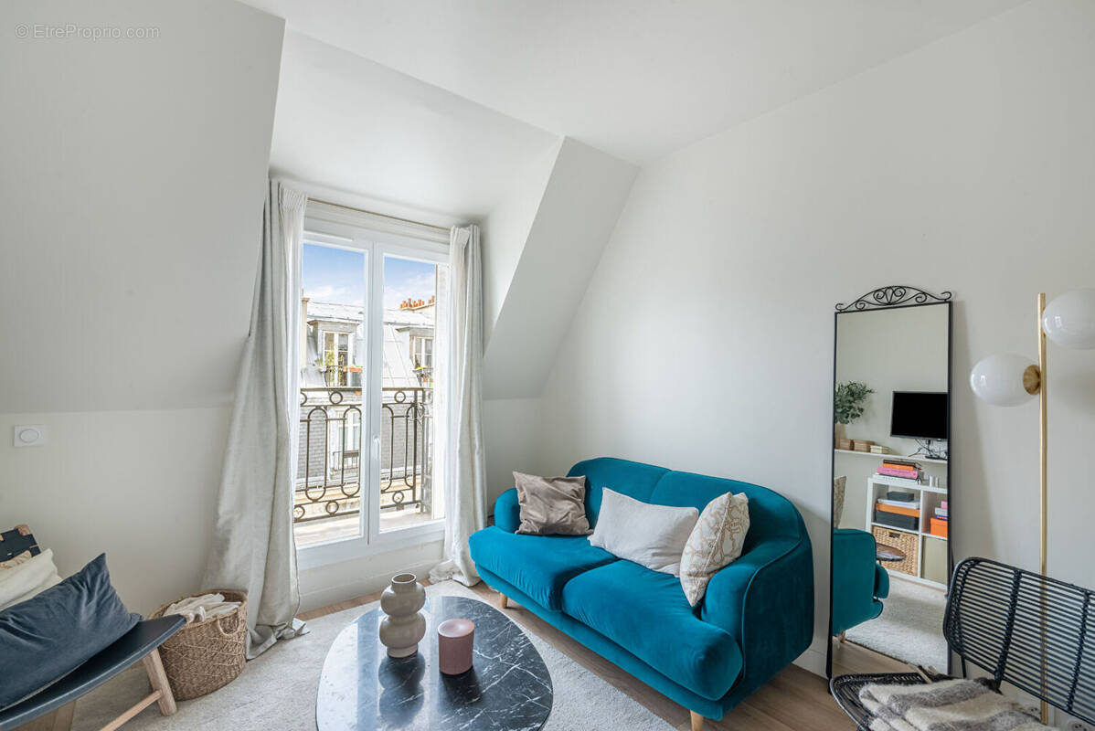 Appartement à PARIS-18E