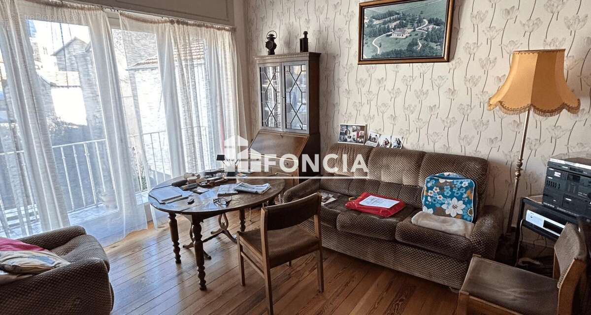 Appartement à LE COTEAU