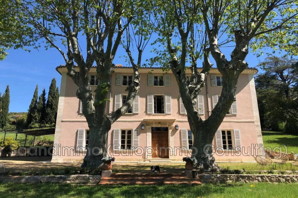 Maison à AUPS