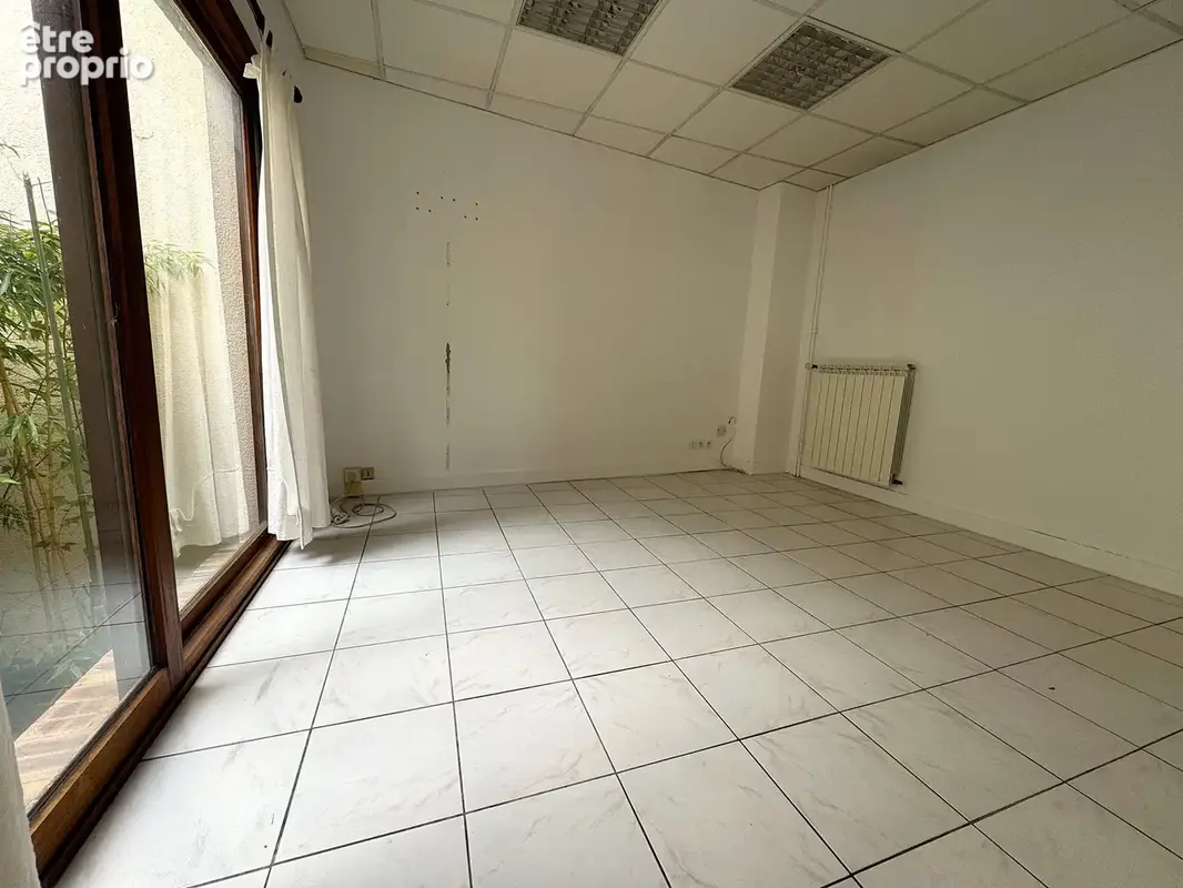 Immeuble de 9 bureaux, potentiel 4500 € par mois, situé idéalement face à la Mairie d'Aulnay-sous-Bois et proc - photo 11
