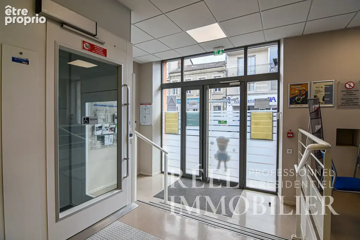 Immeuble de bureaux loué - Investissement locatif en coeur de ville d'Auch - photo 2