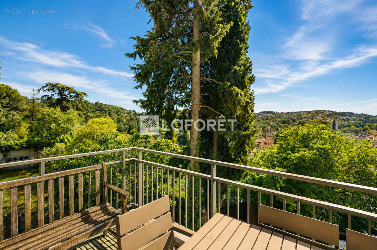Appartement à VALBONNE