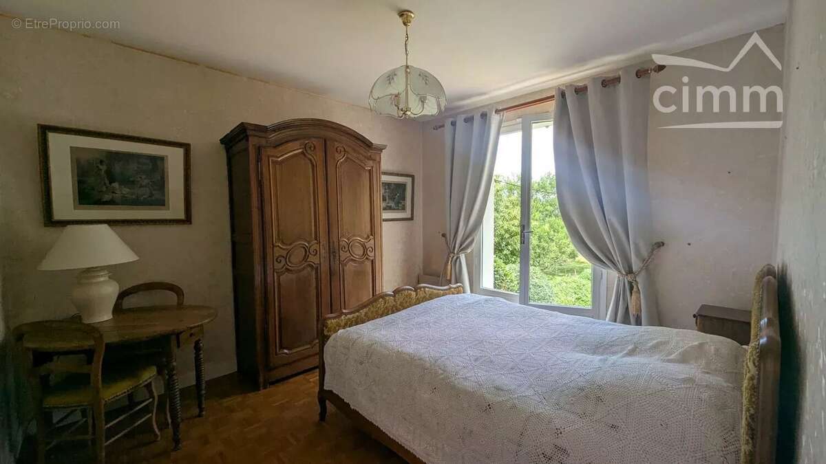 Maison à SAINT-PIERRE-DE-CHANDIEU