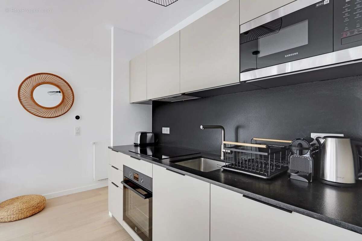 Appartement à PARIS-18E