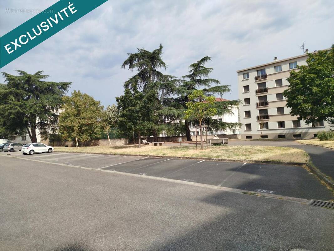 Photo 1 - Appartement à LYON-8E