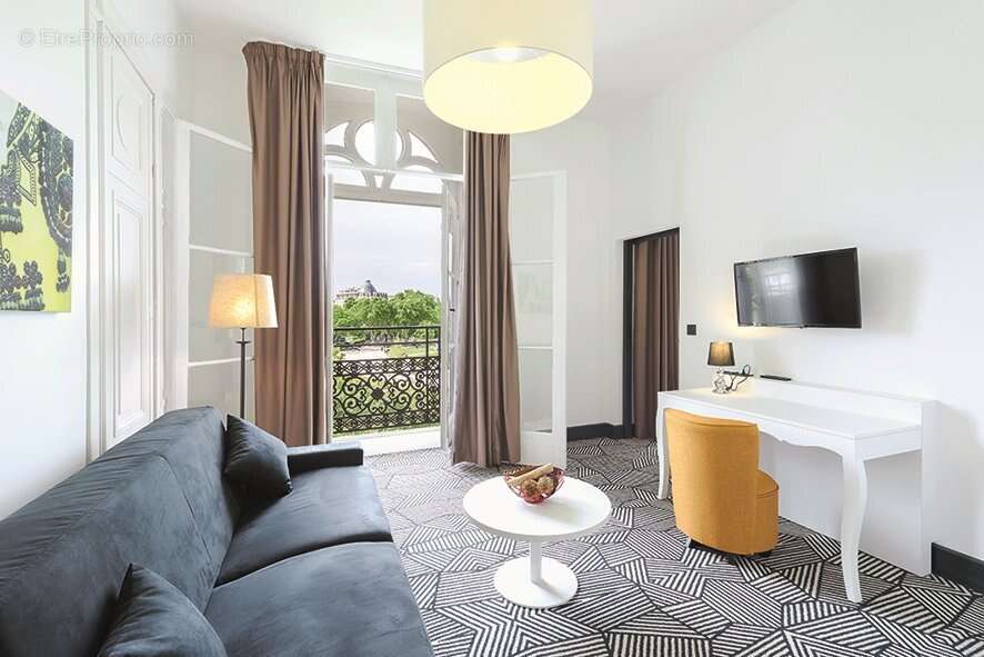 INVESTISSEMENT LOCATIF  Nîmes  Appart'city Collection Nîmes Arènes  5,53 % de rentabilité - photo 2