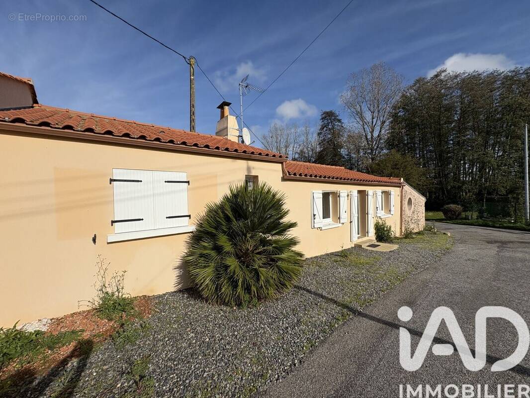 Photo 1 - Maison à CHAUVE
