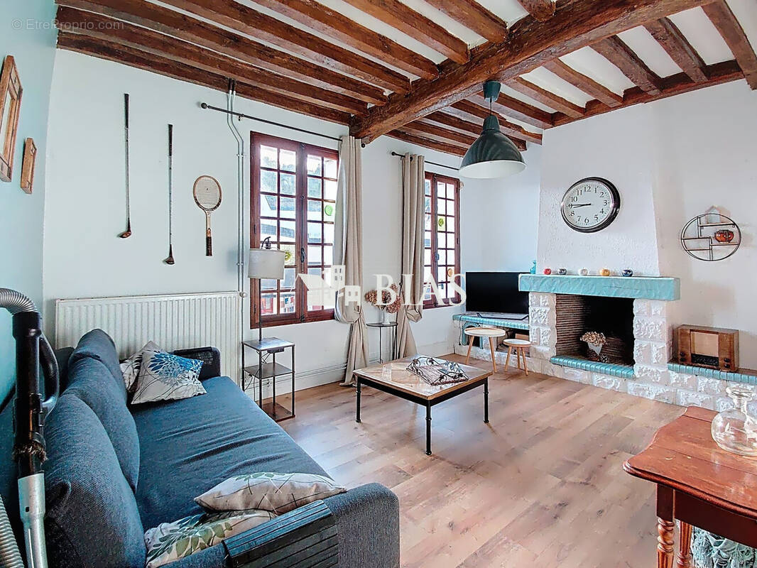 Maison à LA BOUILLE