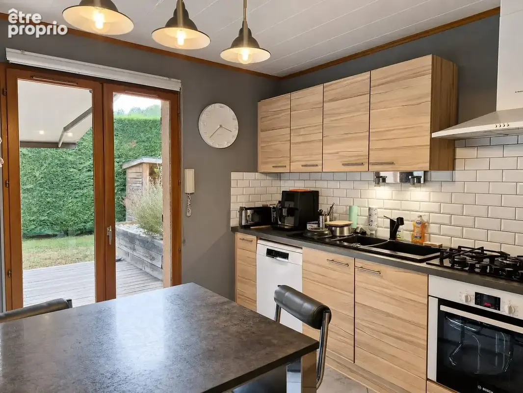 Maison 8 pièces 168 m² à vendre à Rumilly (74150) - photo 3