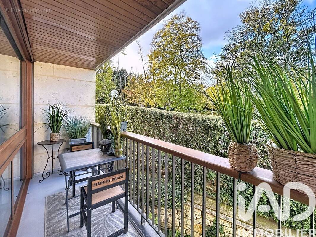 Photo 1 - Appartement à LA CELLE-SAINT-CLOUD