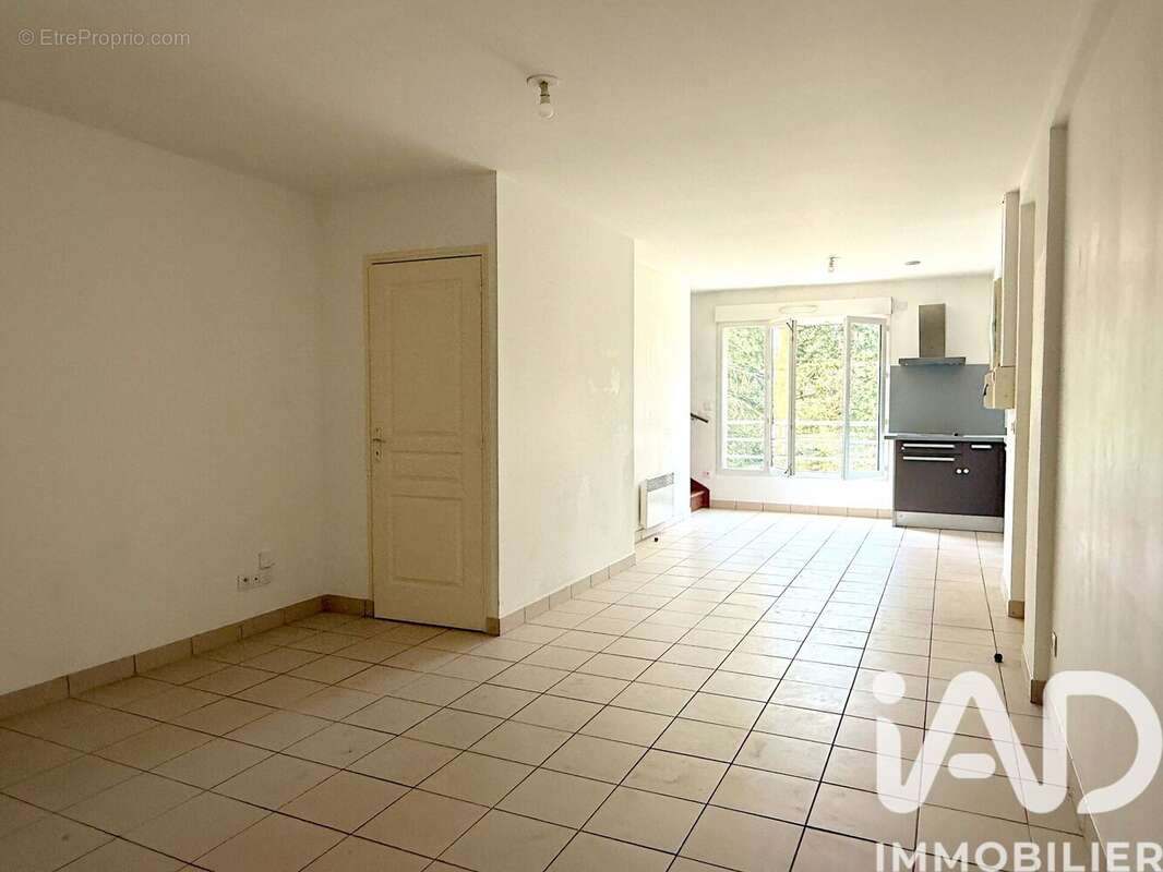Appartement 59 m² à Mere  - photo 7