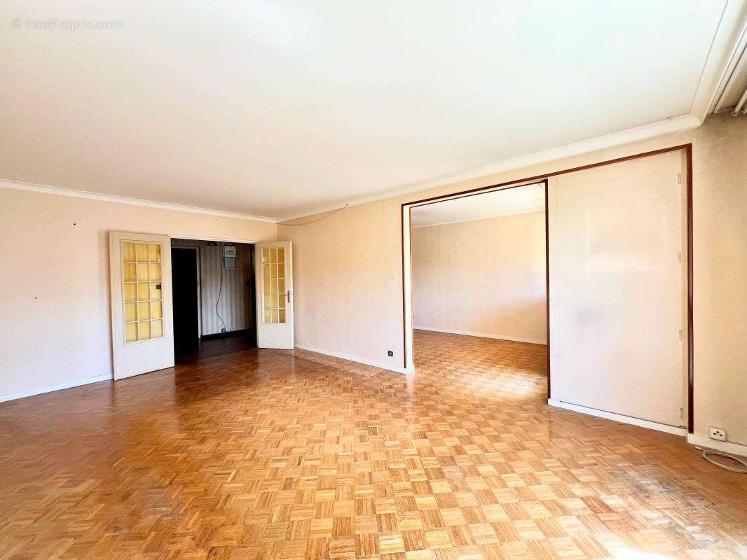 Appartement À Vendre - photo 2